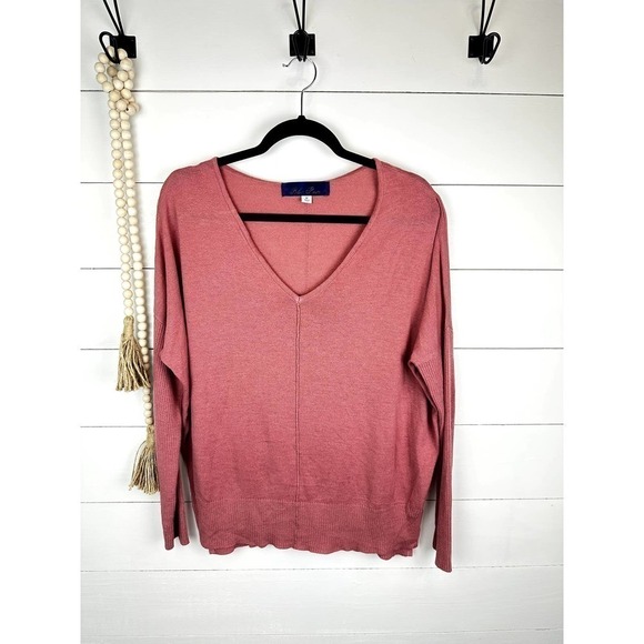 Pre-Loved Francesca's Collection Desert Rose v-neck sweater - Picture 1 of 7